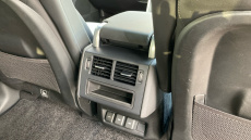 Land Rover Discovery 3.0 D300 Dynamic SE 5dr Auto Diesel Station Wagon